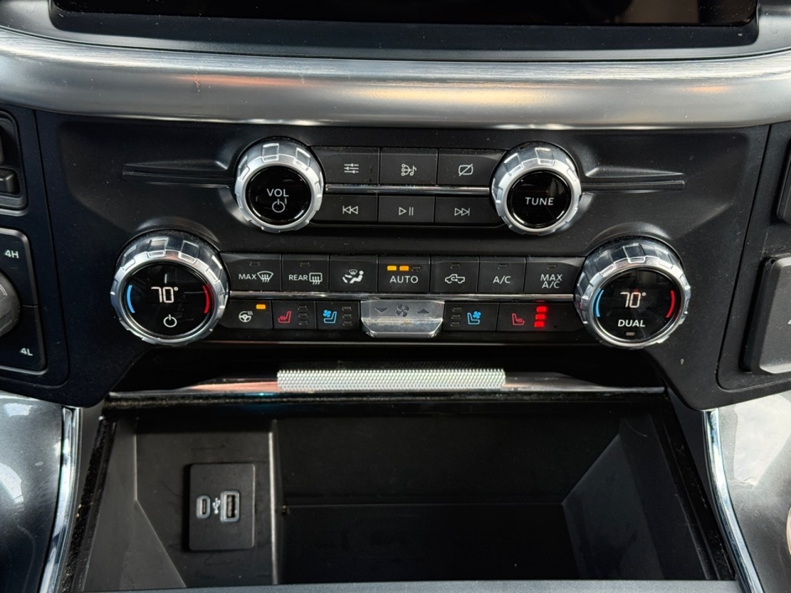 2021 Ford F-150 LARIAT, 39419, Photo