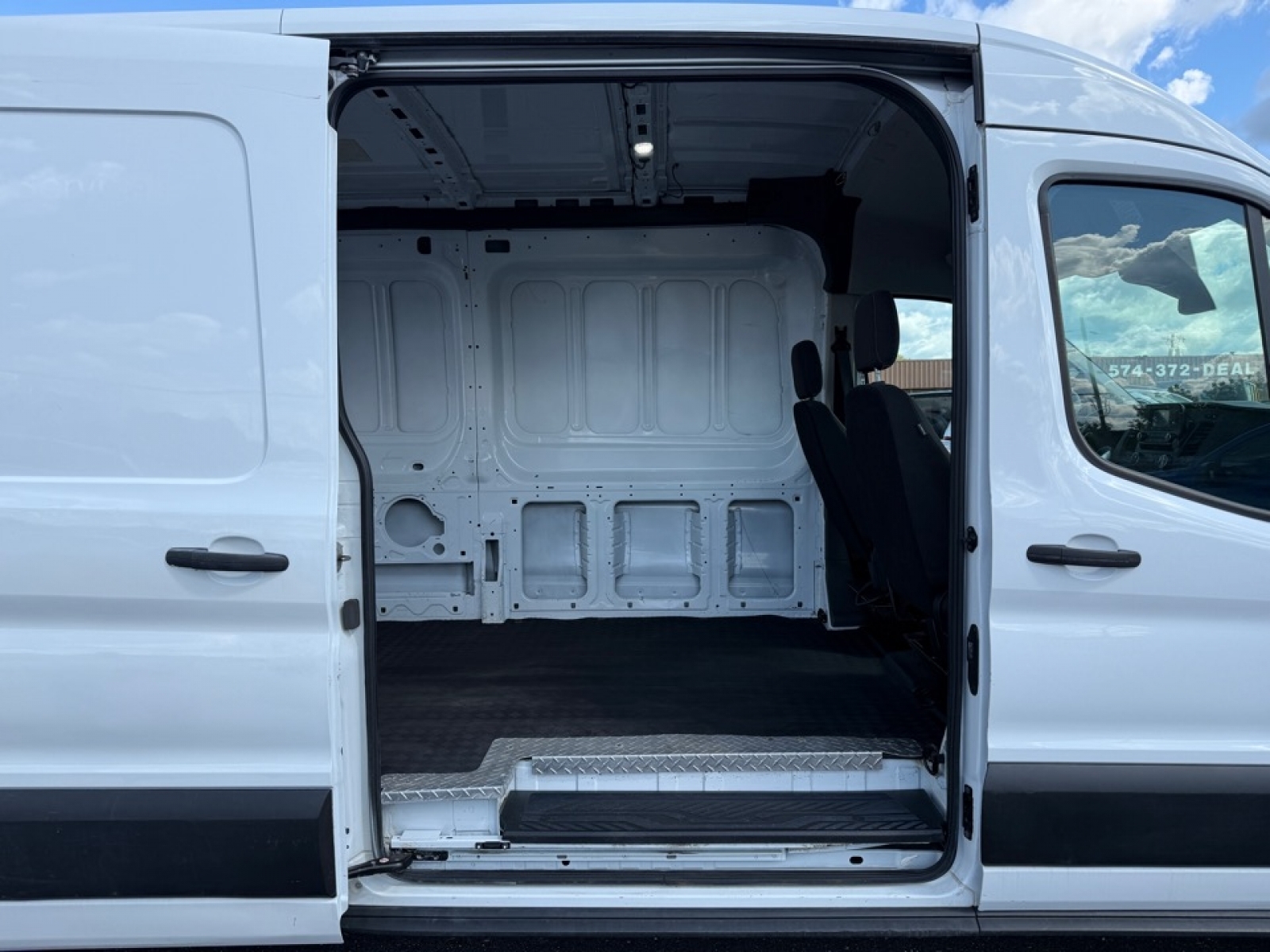 2021 Ford Transit photo 12