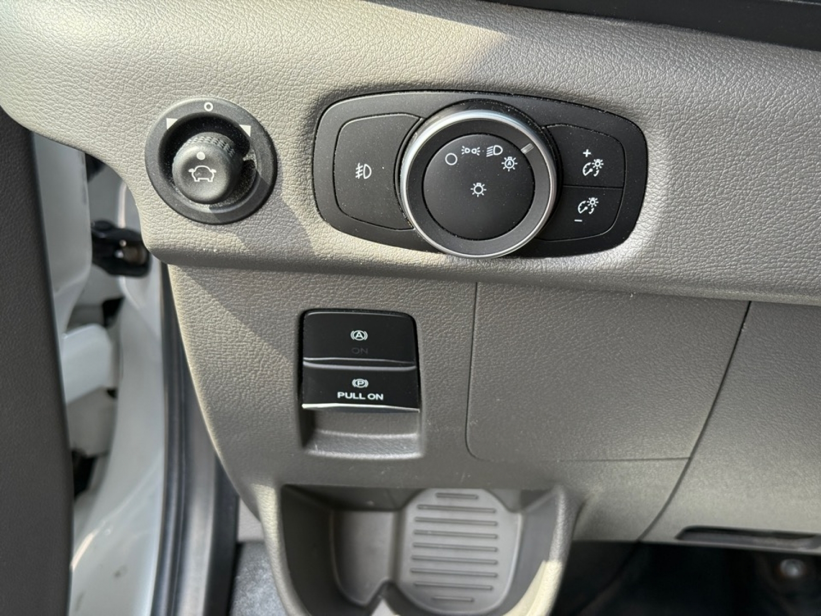 2021 Ford Transit photo 28