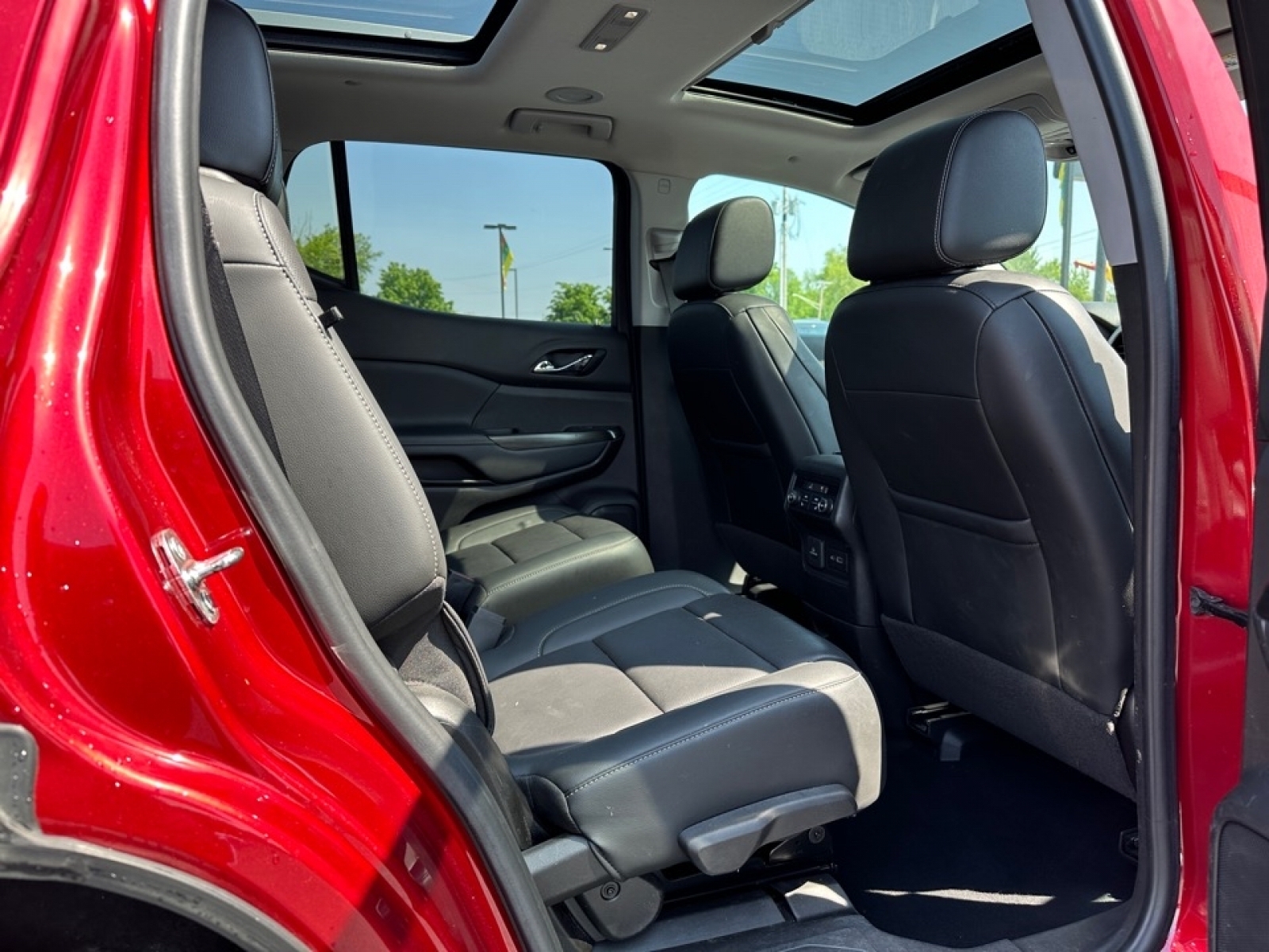 2021 GMC Acadia SLT, 36826, Photo