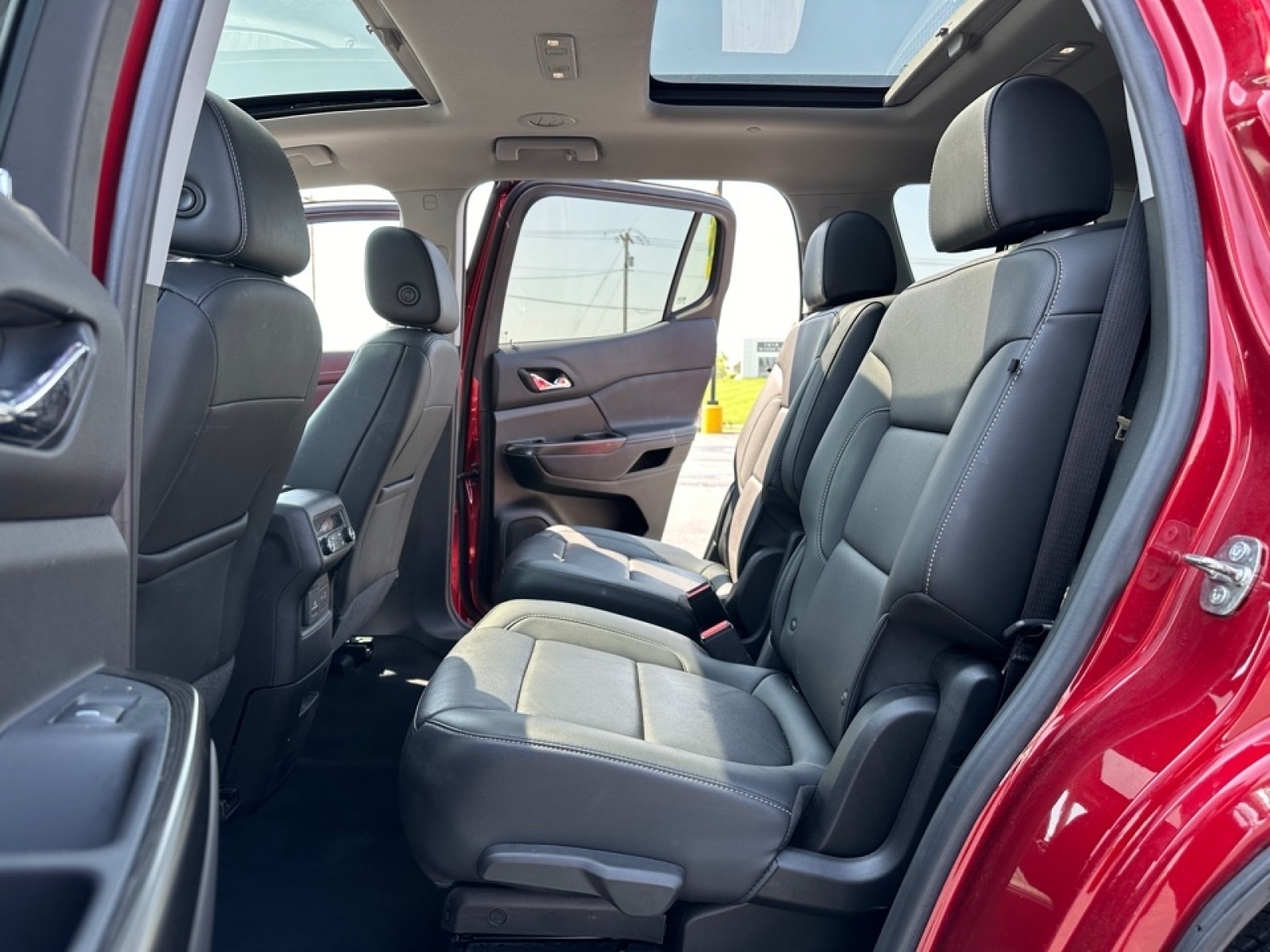 2021 GMC Acadia SLT, 36826, Photo