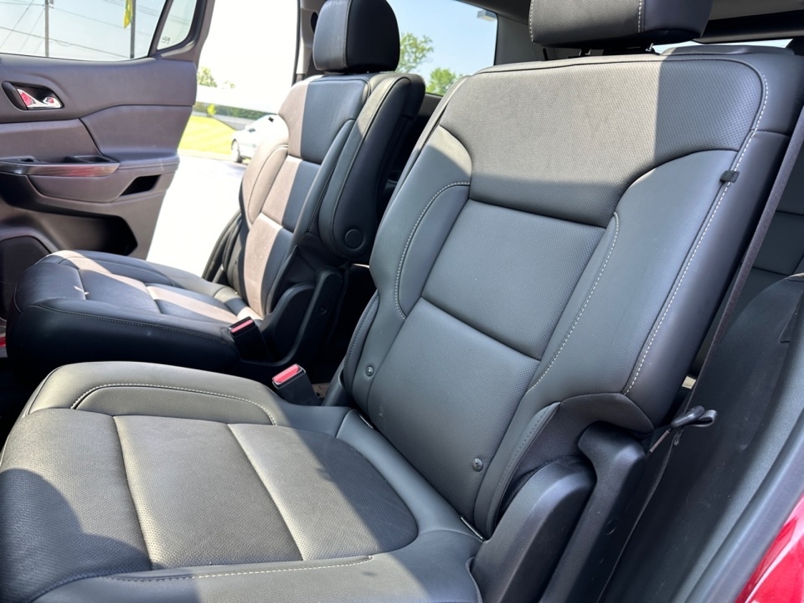 2021 GMC Acadia SLT, 36826, Photo