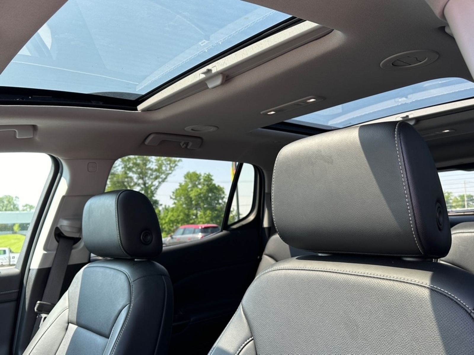 2021 GMC Acadia SLT, 36826, Photo