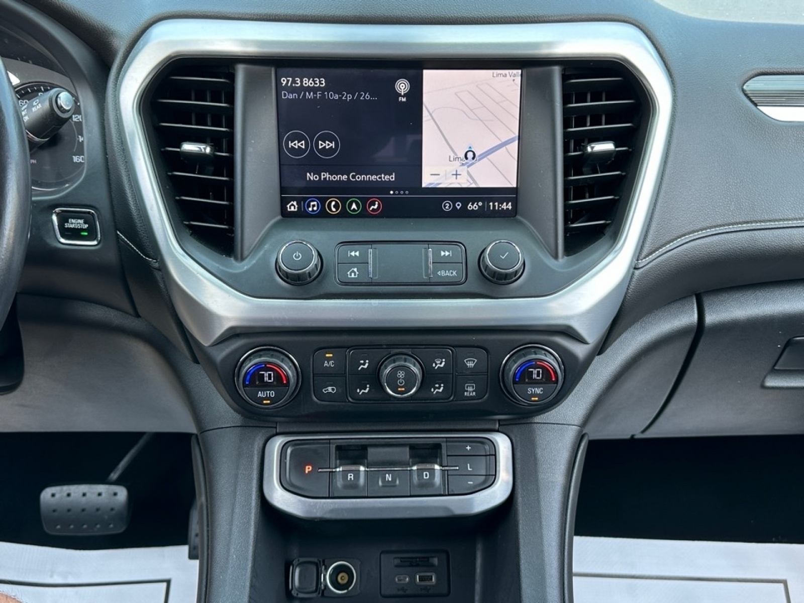 2021 GMC Acadia SLT, 36826, Photo