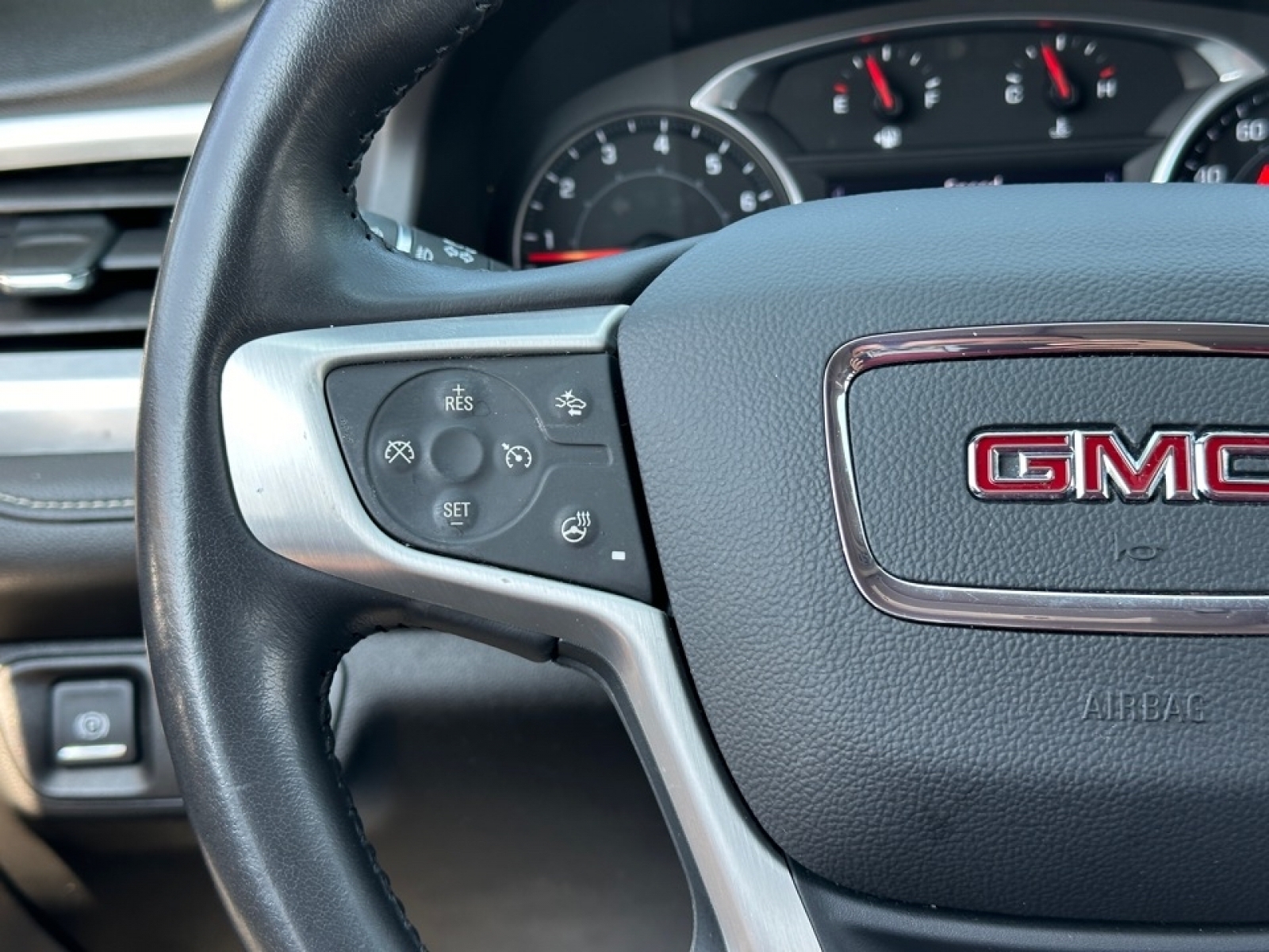 2021 GMC Acadia SLT, 36826, Photo
