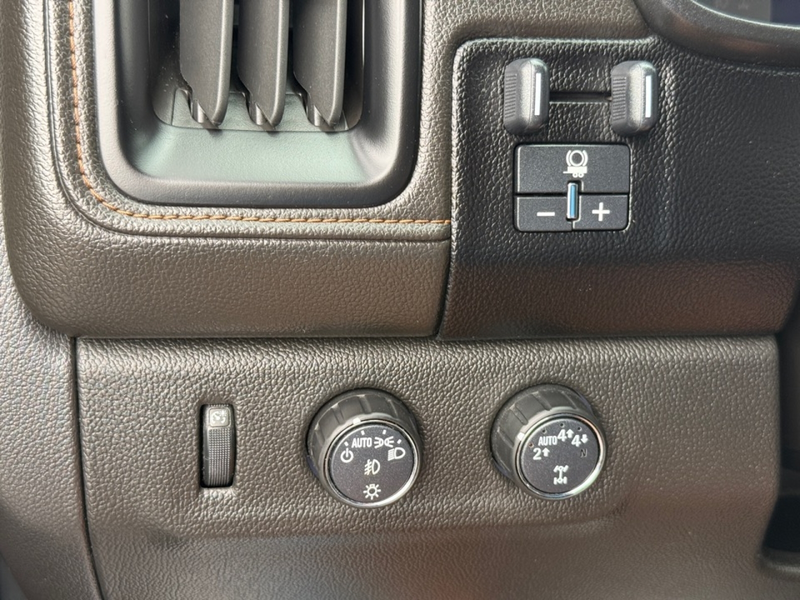 2021 GMC Canyon 4WD Crew Cab Short Box AT4 - Leather, 39682, Photo