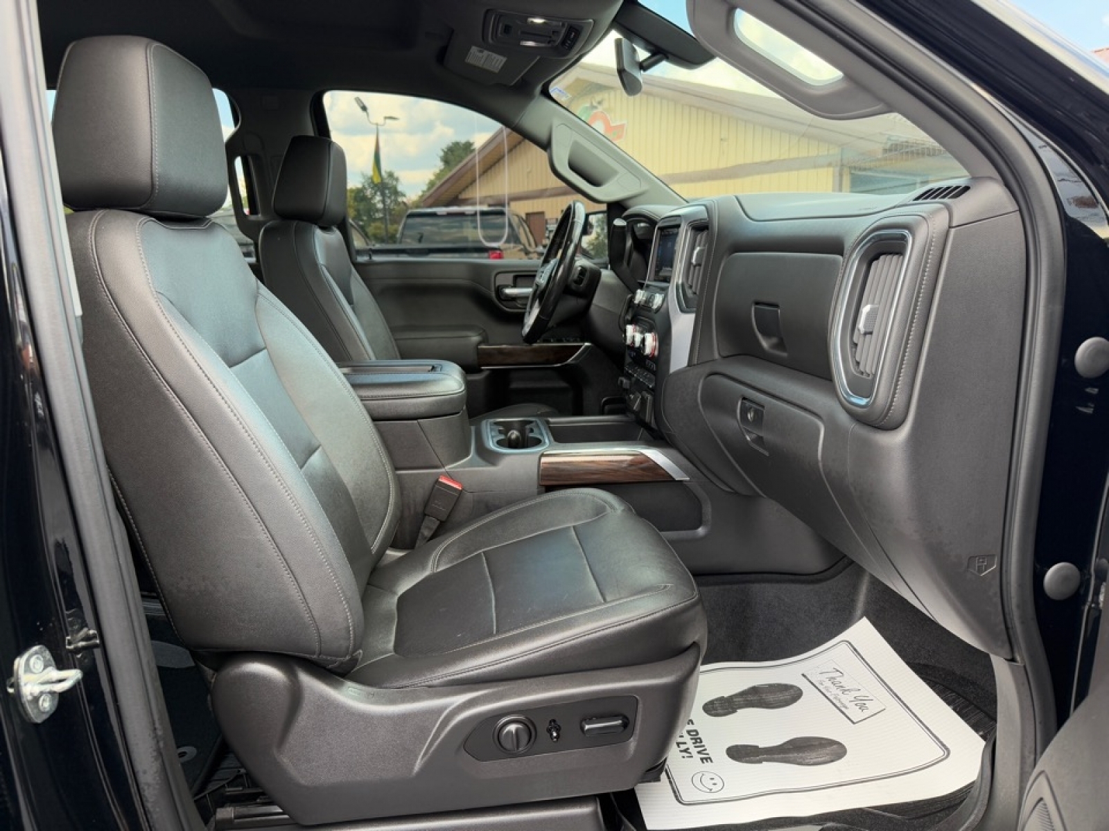 2021 GMC Sierra 1500 4WD Crew Cab Short Box SLT, 38970, Photo