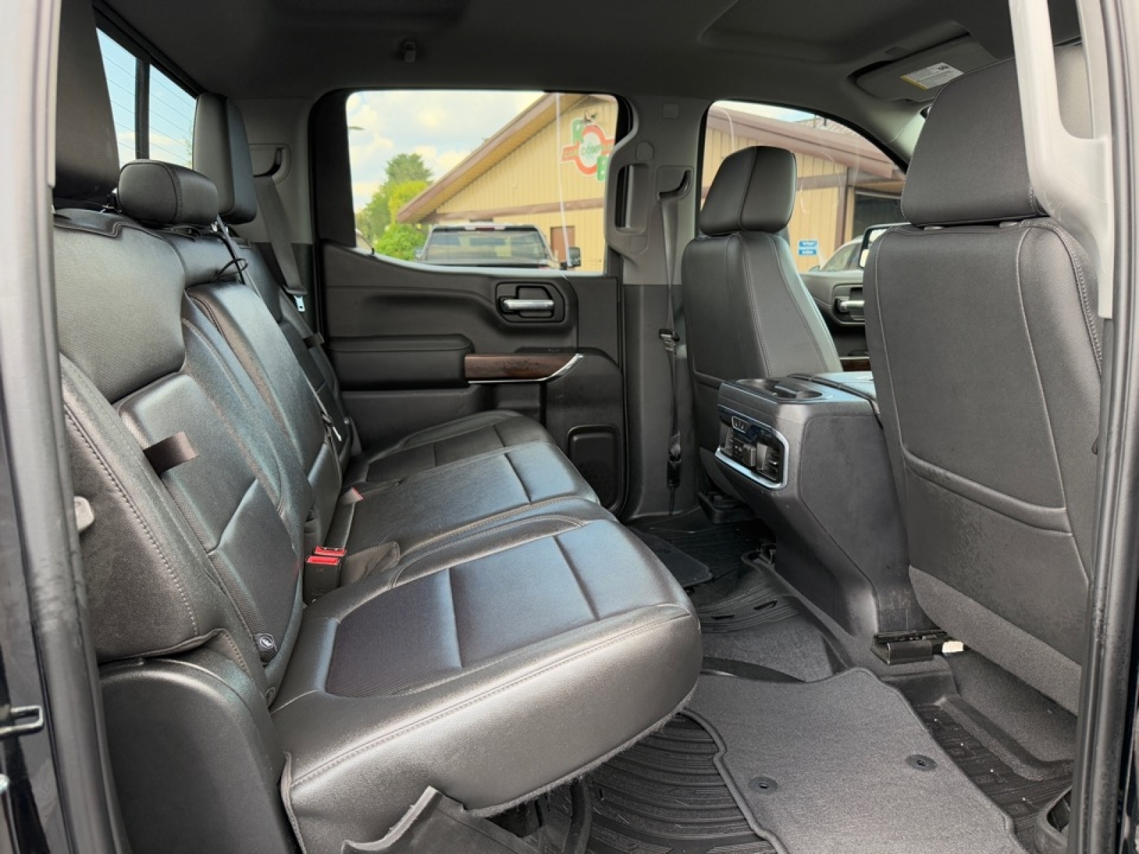 2021 GMC Sierra 1500 4WD Crew Cab Short Box SLT, 38970, Photo