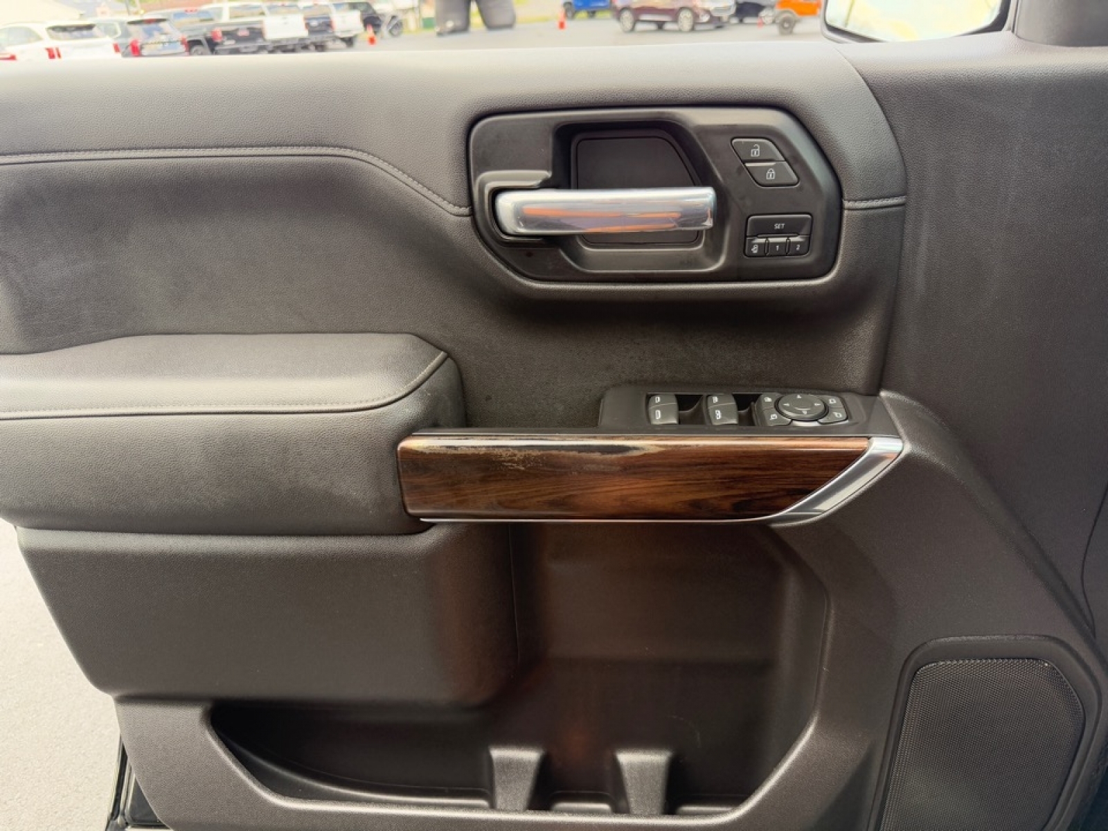 2021 GMC Sierra 1500 4WD Crew Cab Short Box SLT, 38970, Photo