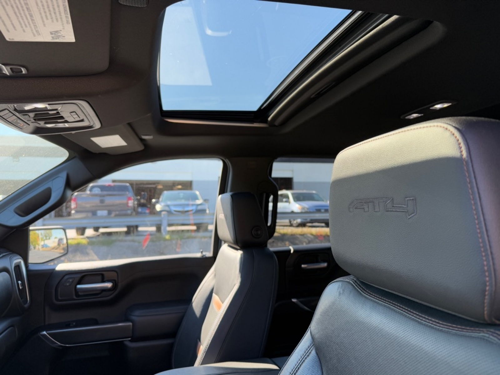 2021 GMC Sierra 1500 4WD Crew Cab Short Box AT4, 38987, Photo