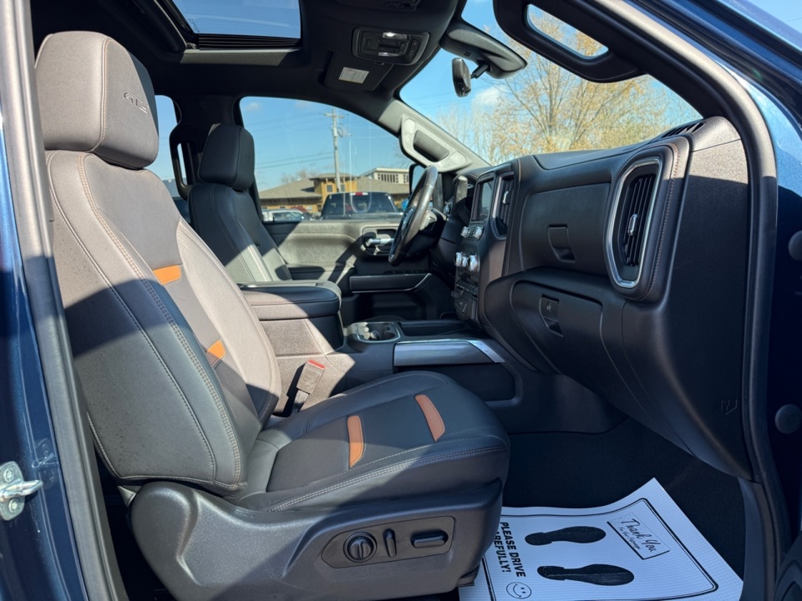 2021 GMC Sierra 2500HD 4WD Crew Cab Standard Bed AT4, 39025, Photo