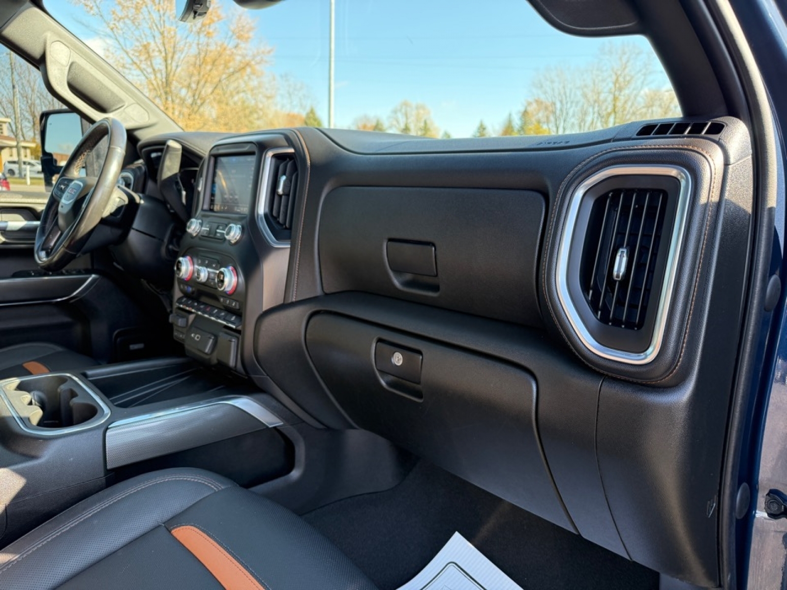 2021 GMC Sierra 2500HD 4WD Crew Cab Standard Bed AT4, 39025, Photo