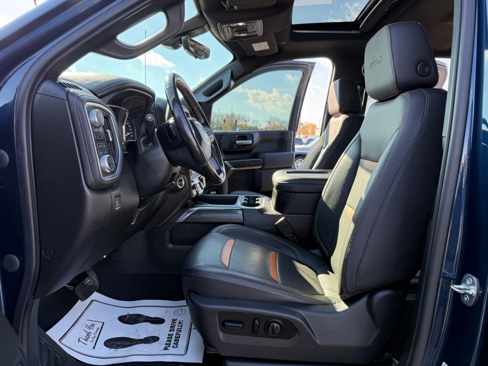 2021 GMC Sierra 2500HD 4WD Crew Cab Standard Bed AT4, 39025, Photo