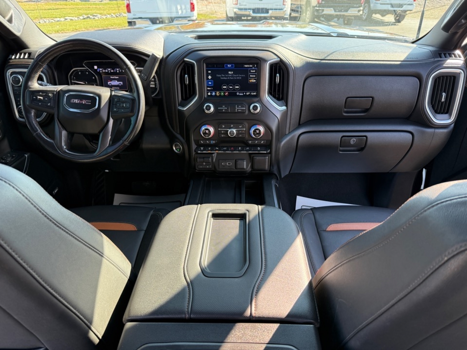 2021 GMC Sierra 2500HD 4WD Crew Cab Standard Bed AT4, 39025, Photo