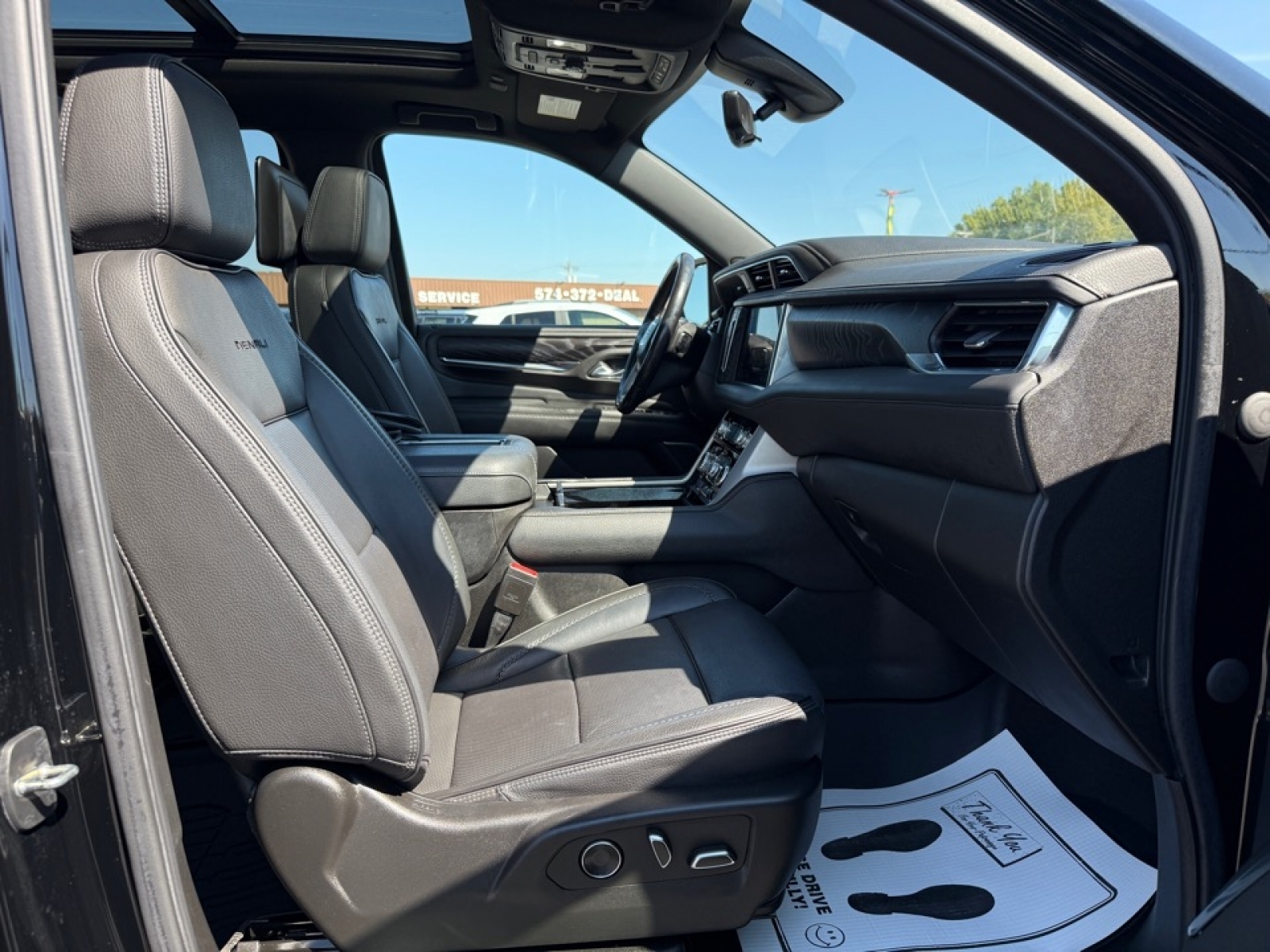 2021 Gmc Yukon Denali photo 9