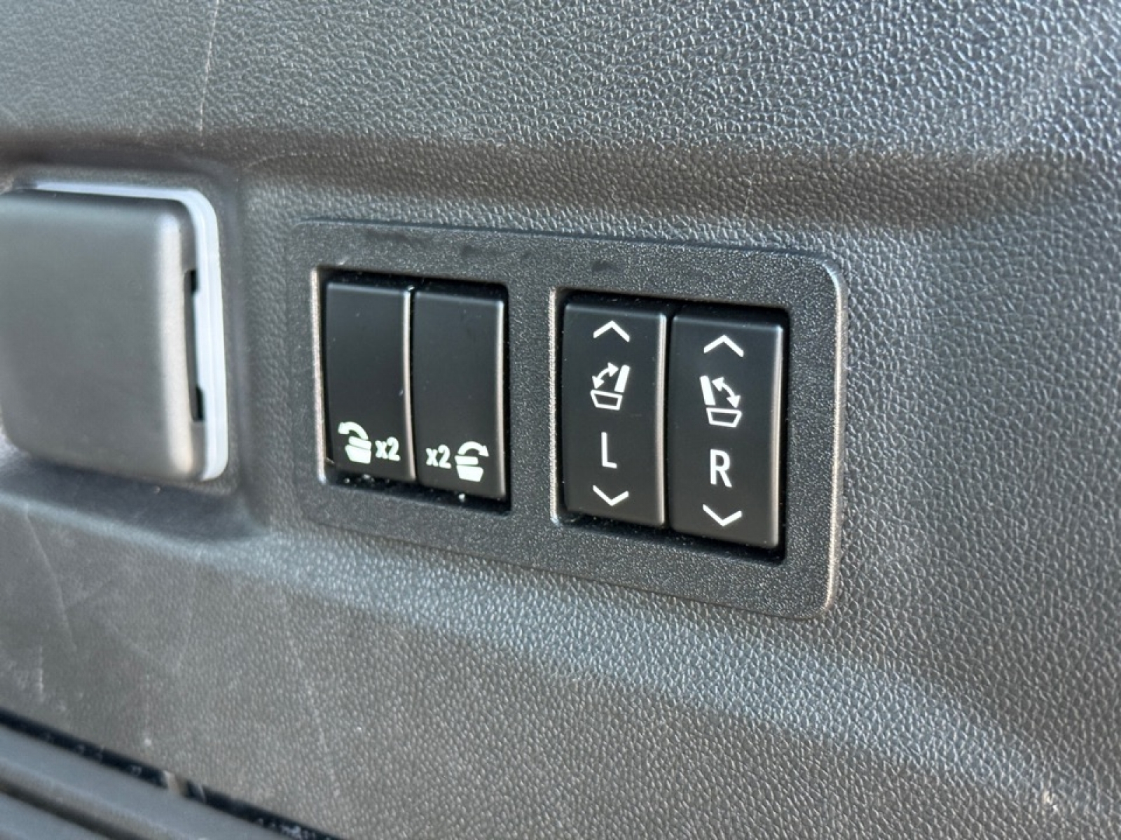 2021 Gmc Yukon Denali photo 19