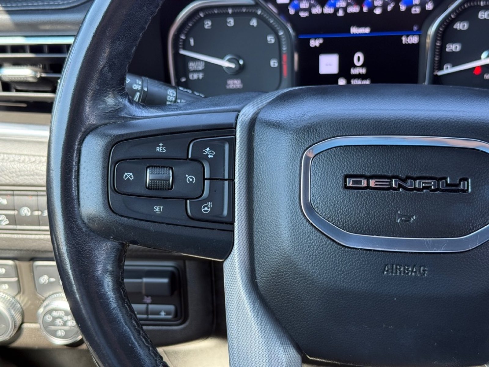 2021 Gmc Yukon Denali photo 34