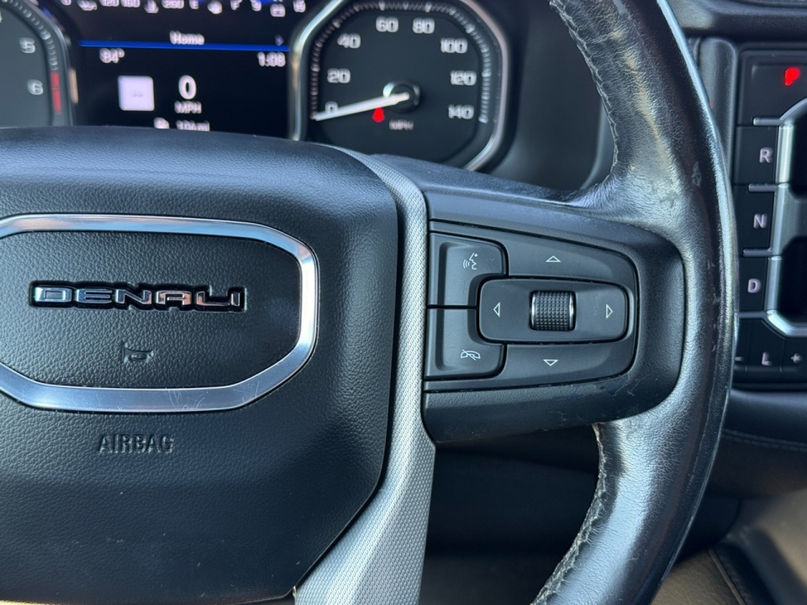 2021 Gmc Yukon Denali photo 35
