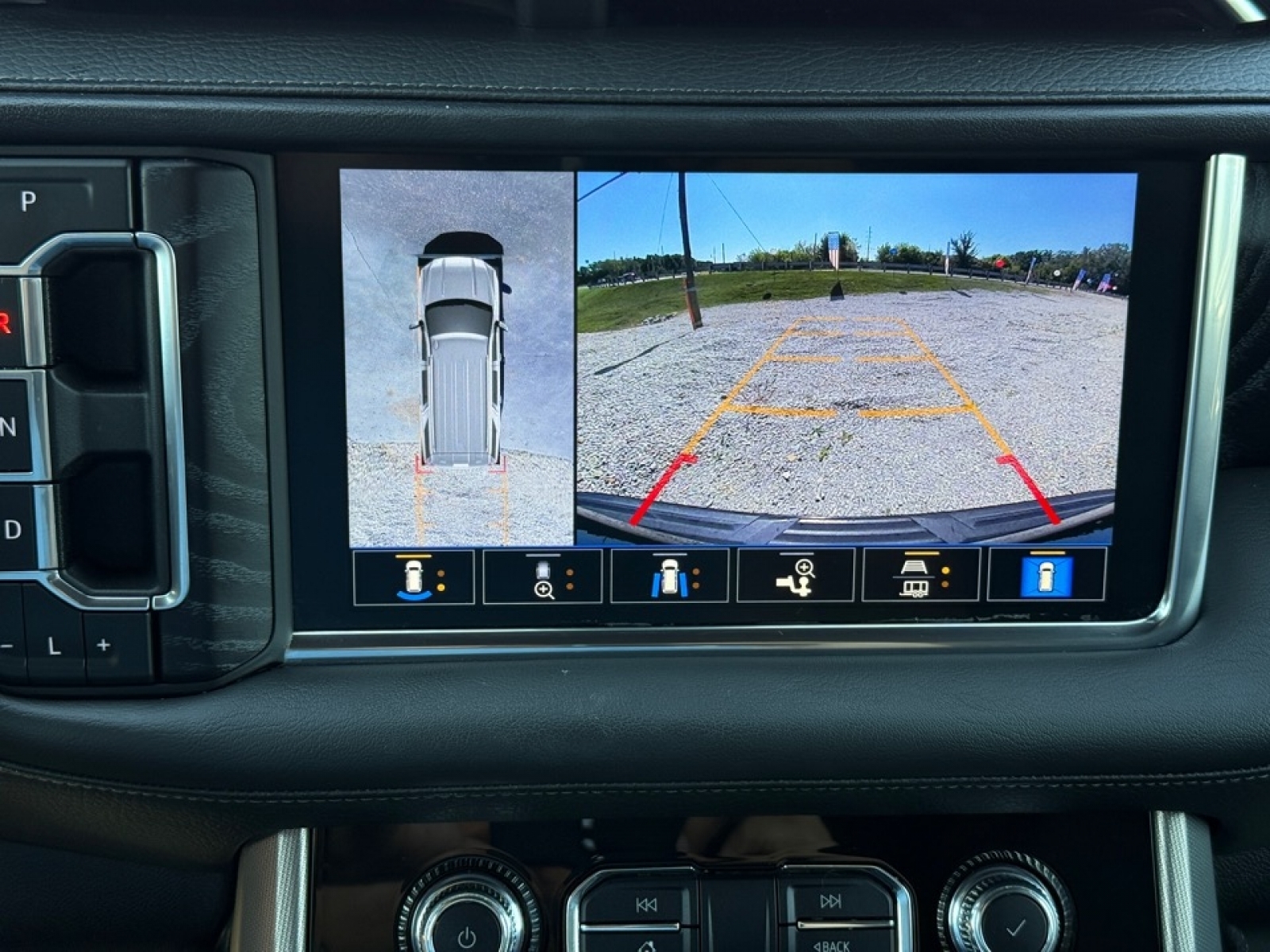 2021 Gmc Yukon Denali photo 37