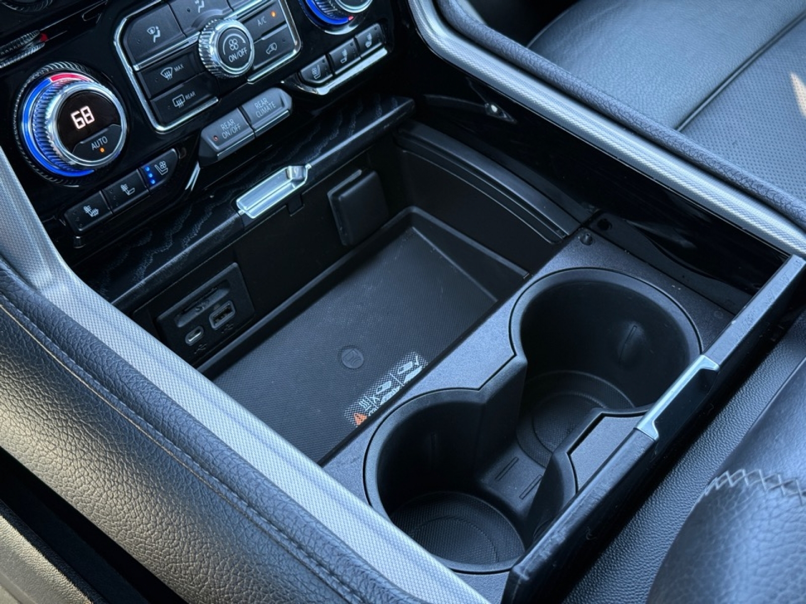 2021 Gmc Yukon Denali photo 42