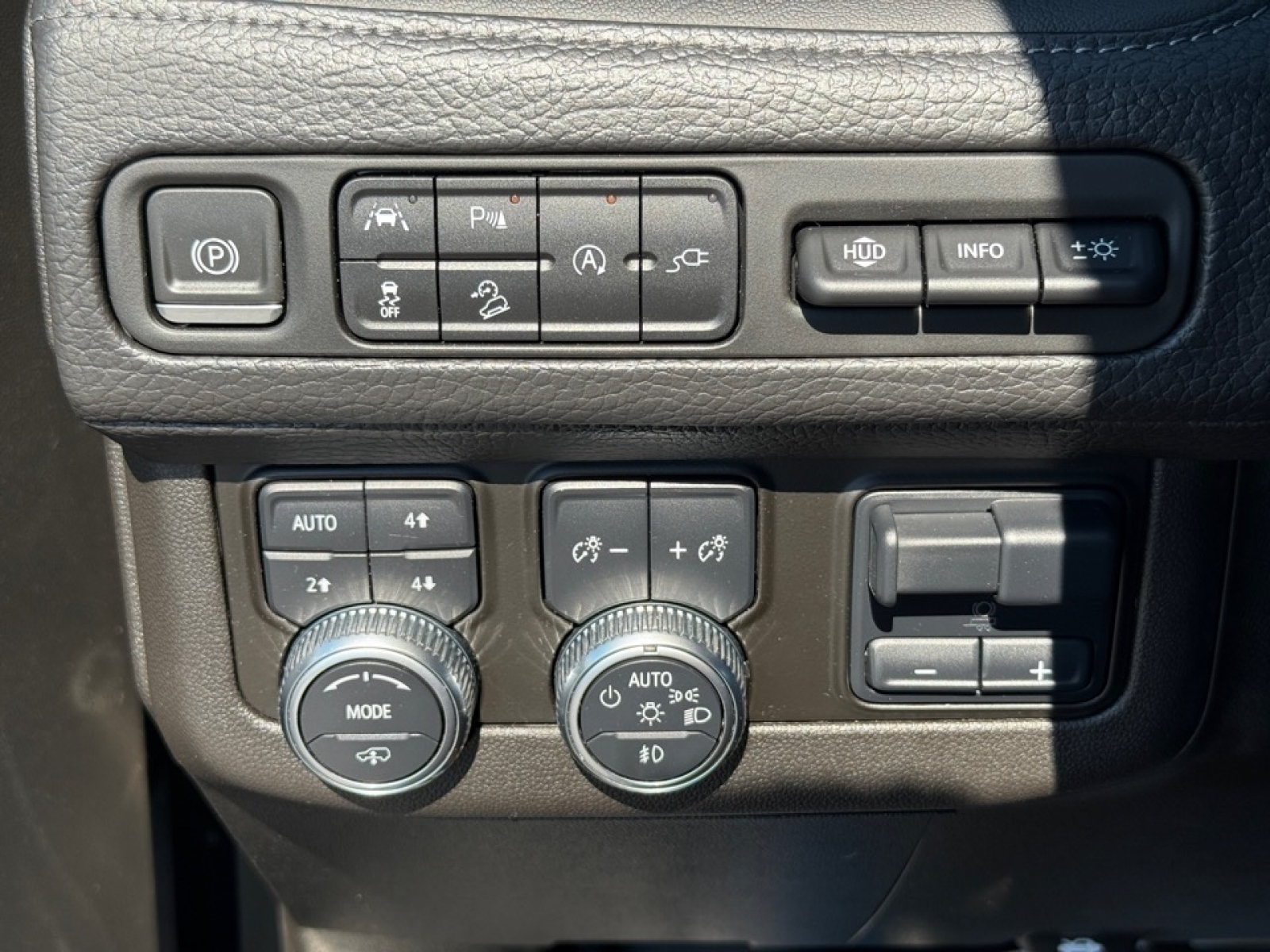 2021 Gmc Yukon Denali photo 45