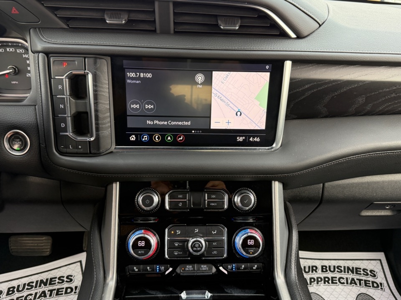 2021 GMC Yukon 4WD Denali, 39134, Photo