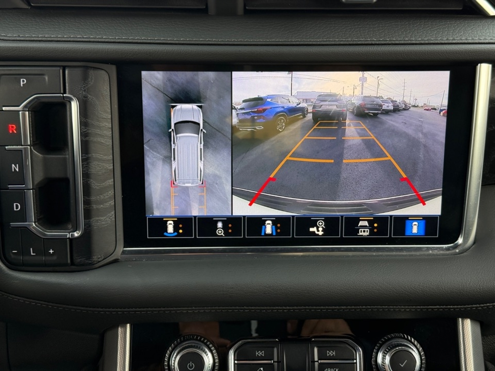 2021 GMC Yukon 4WD Denali, 39134, Photo