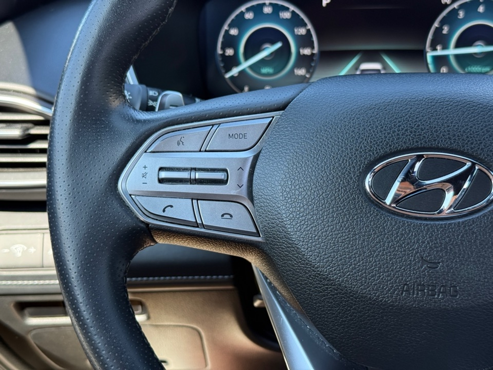 2021 Hyundai Santa Fe Calligraphy photo 24
