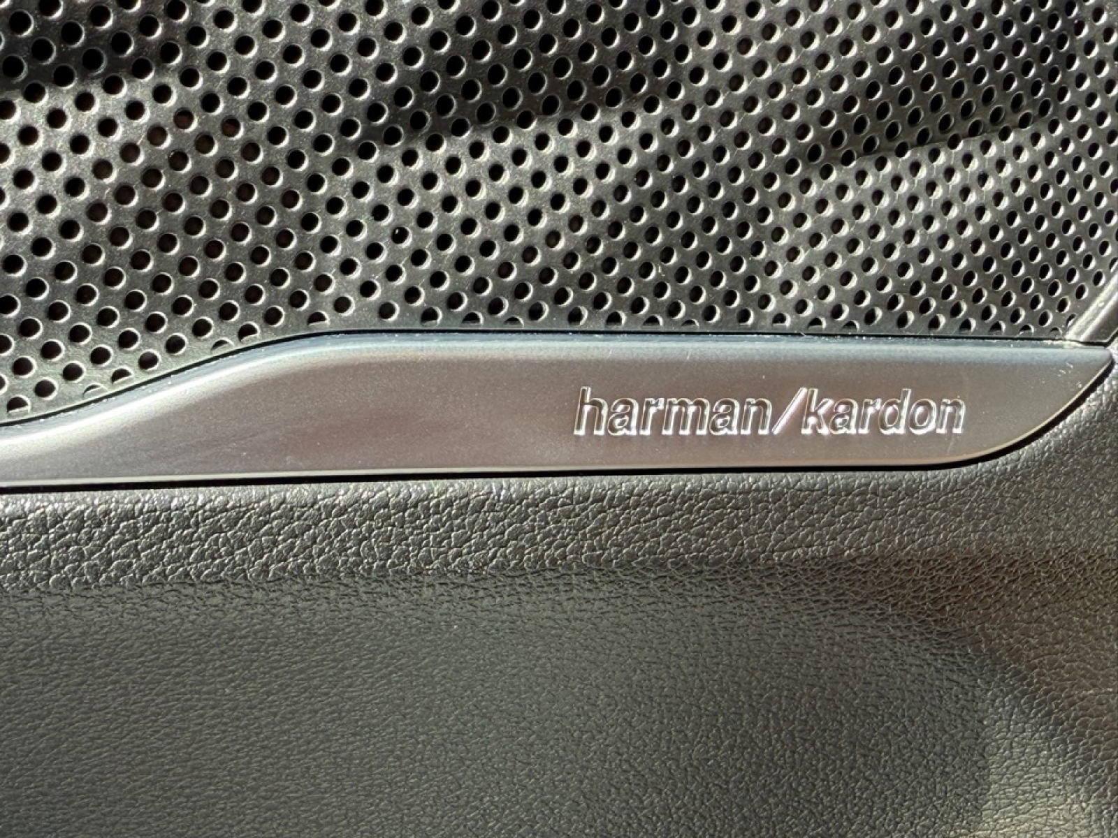 2021 Hyundai Santa Fe Calligraphy, 38887, Photo