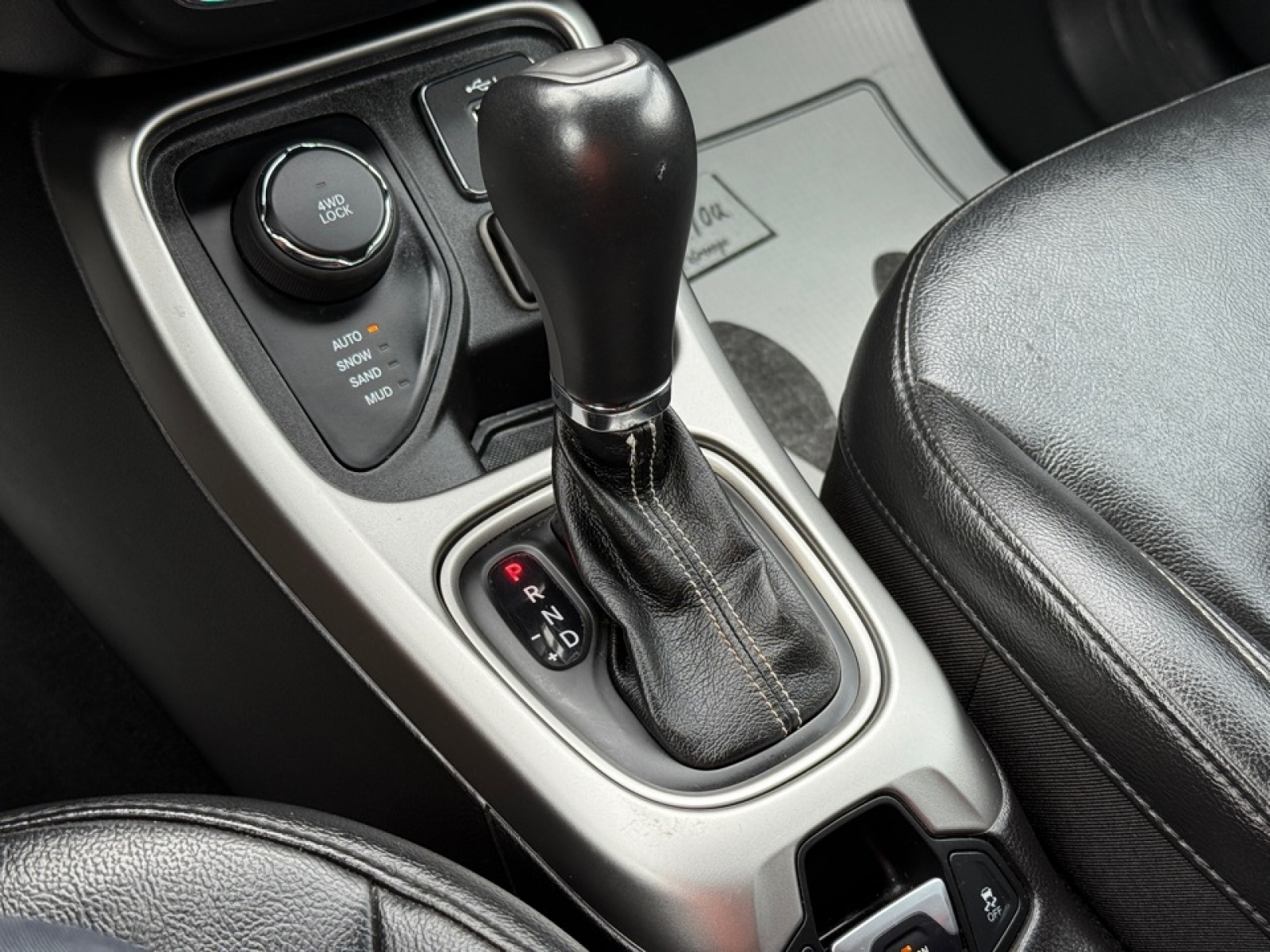 2021 Jeep Compass Altitude photo 28