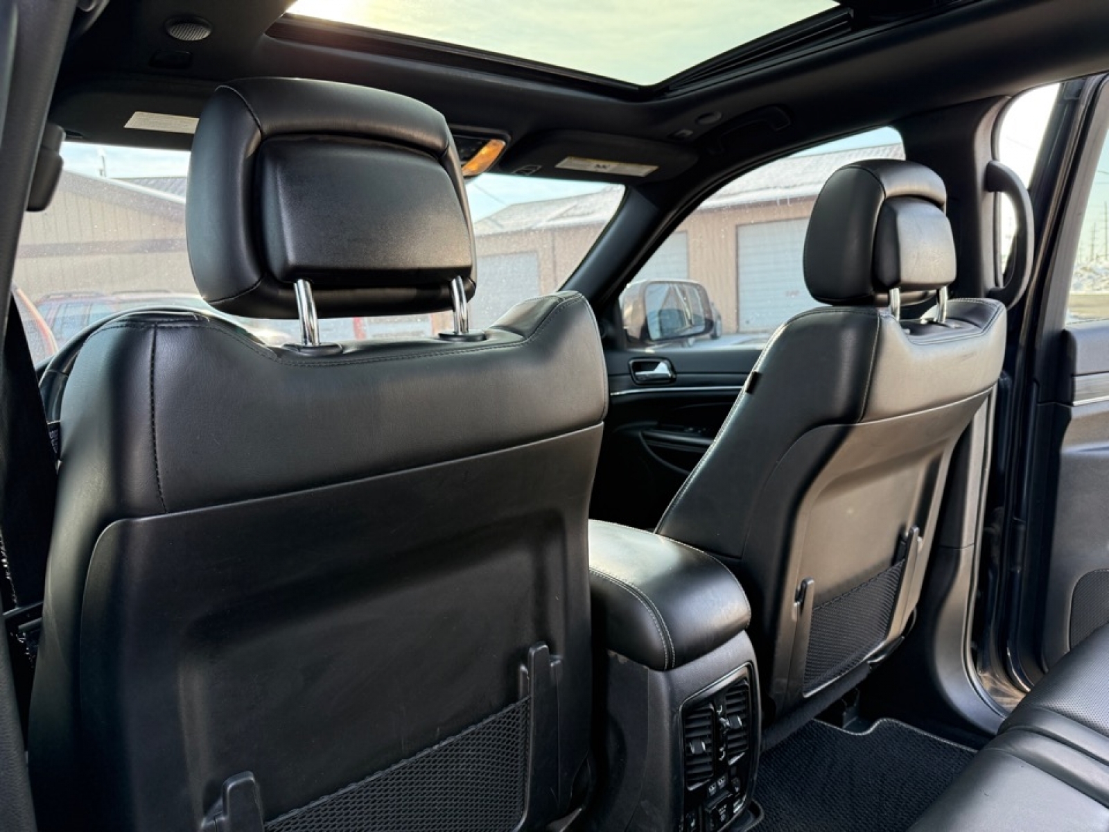 2021 Jeep Grand Cherokee 80th Anniversary 4X4, 39455, Photo