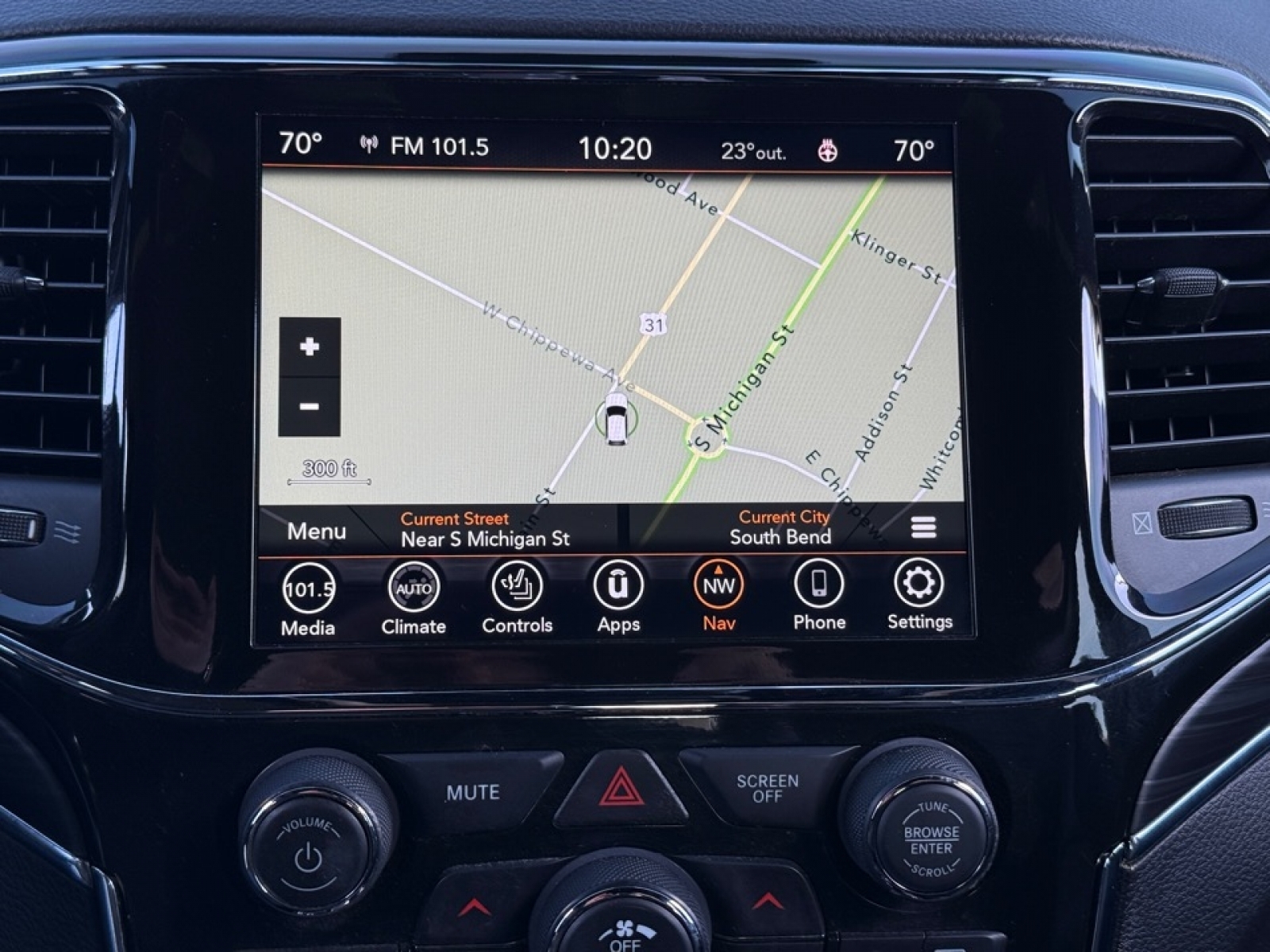 2021 Jeep Grand Cherokee 80th Anniversary 4X4, 39455, Photo