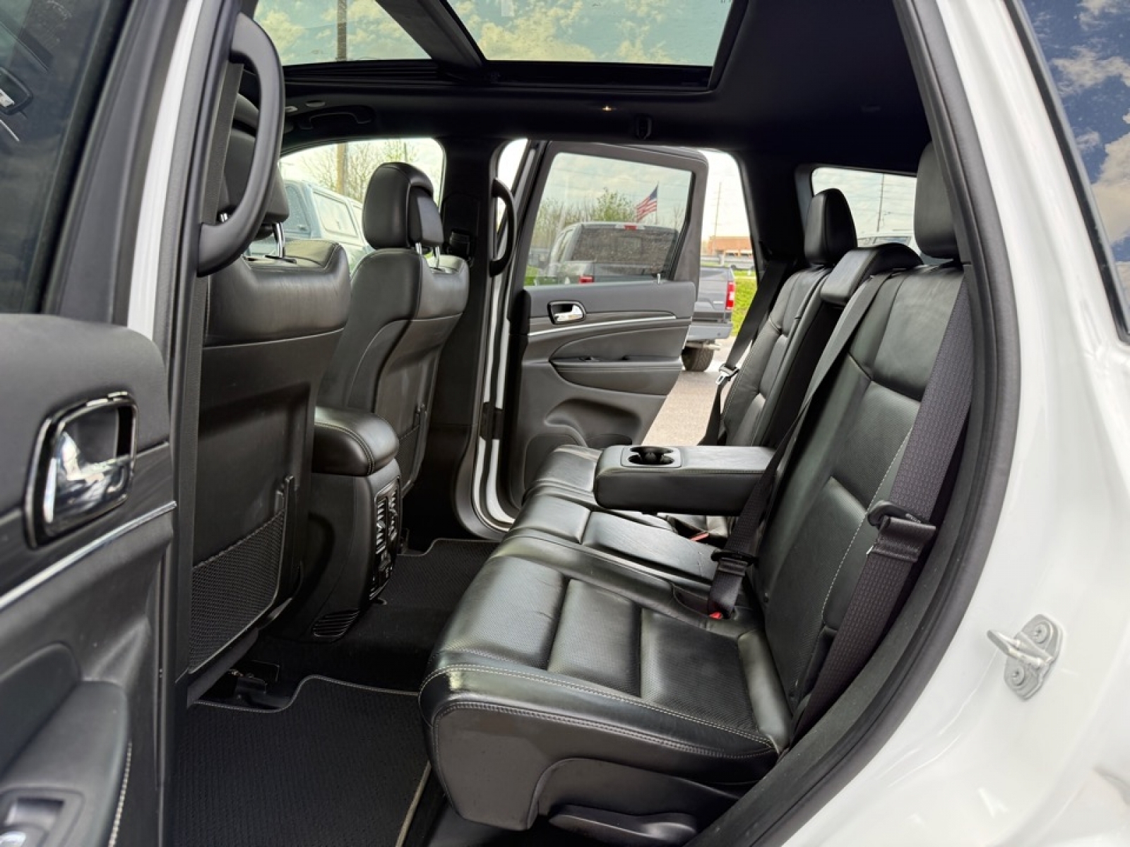 2021 Jeep Grand Cherokee 80th Anniversary 4x4, 39699, Photo