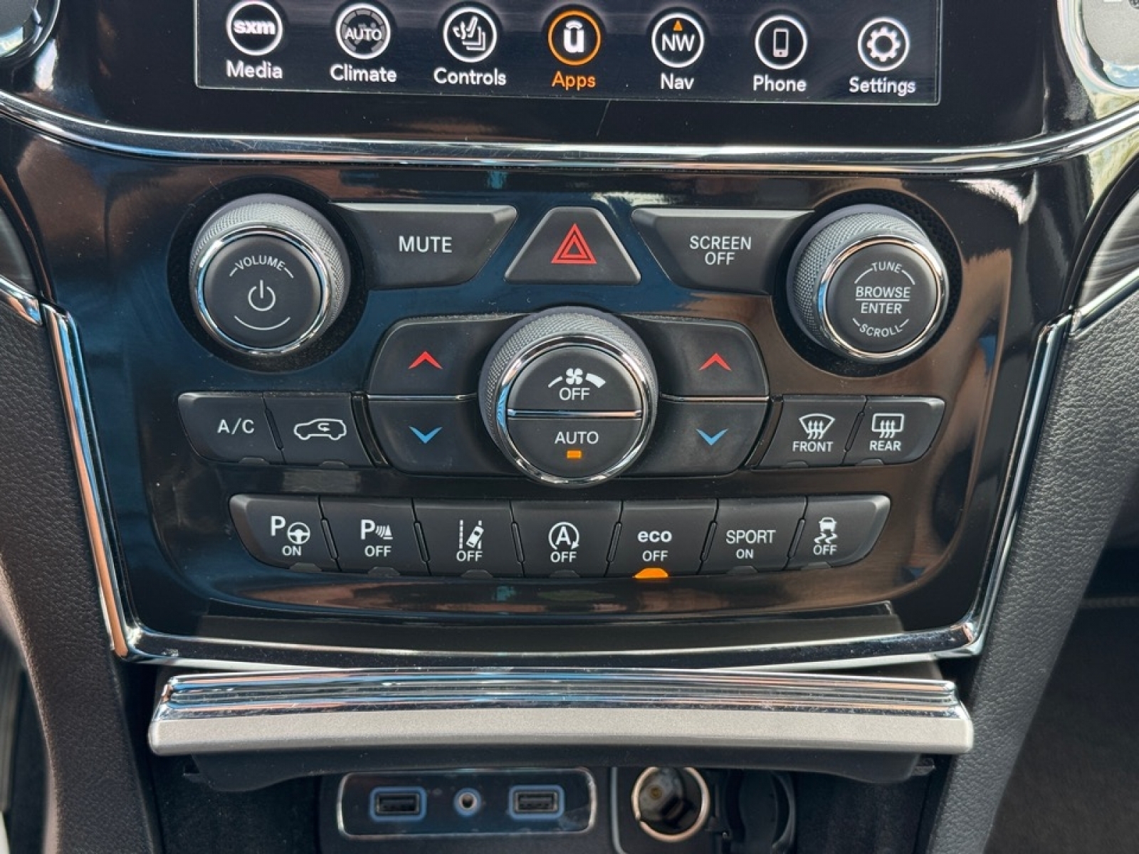 2021 Jeep Grand Cherokee 80th Anniversary 4x4, 39699, Photo