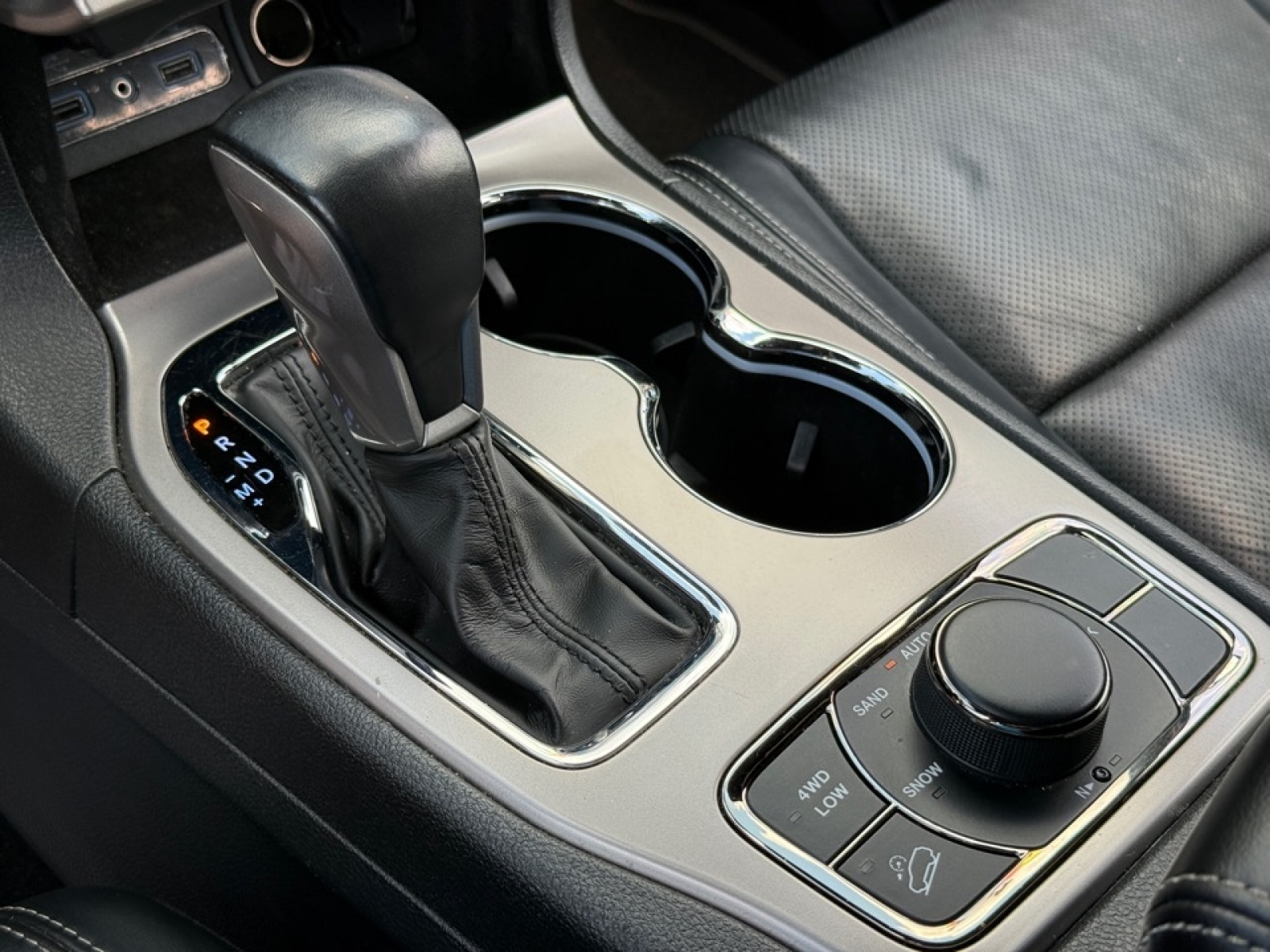 2021 Jeep Grand Cherokee 80th Anniversary 4x4, 39699, Photo