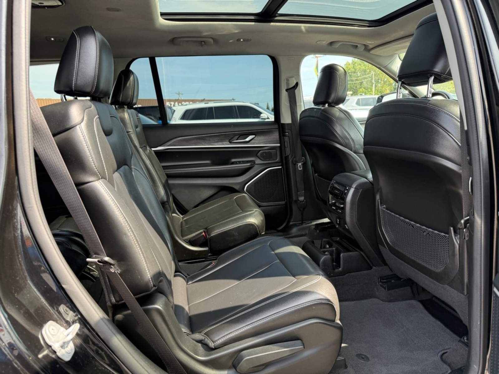 2021 Jeep Grand Cherokee L Limited 4x4, 38508, Photo