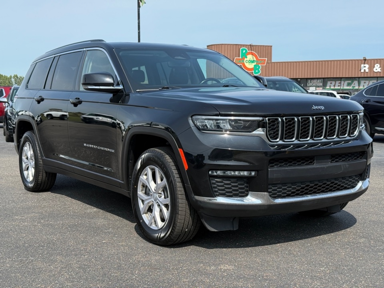 2021 Jeep Grand Cherokee Limited photo 2