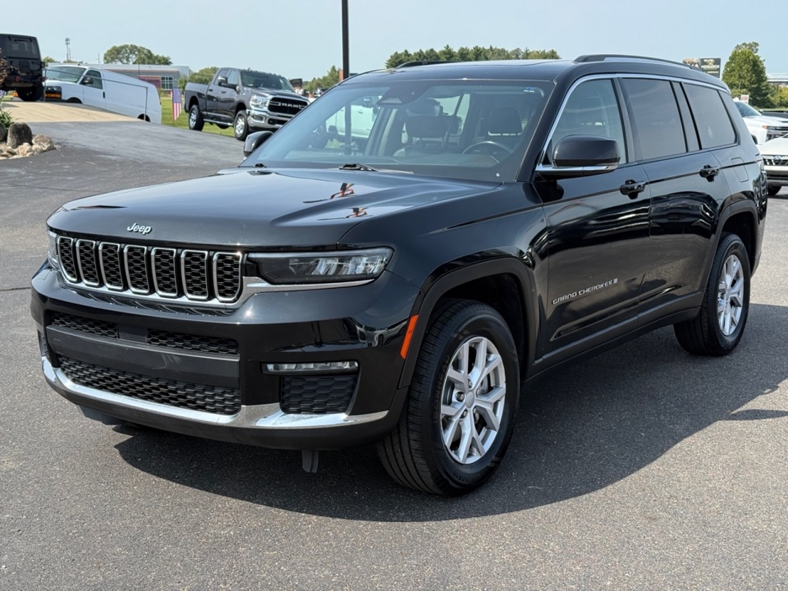 2021 Jeep Grand Cherokee Limited photo 4