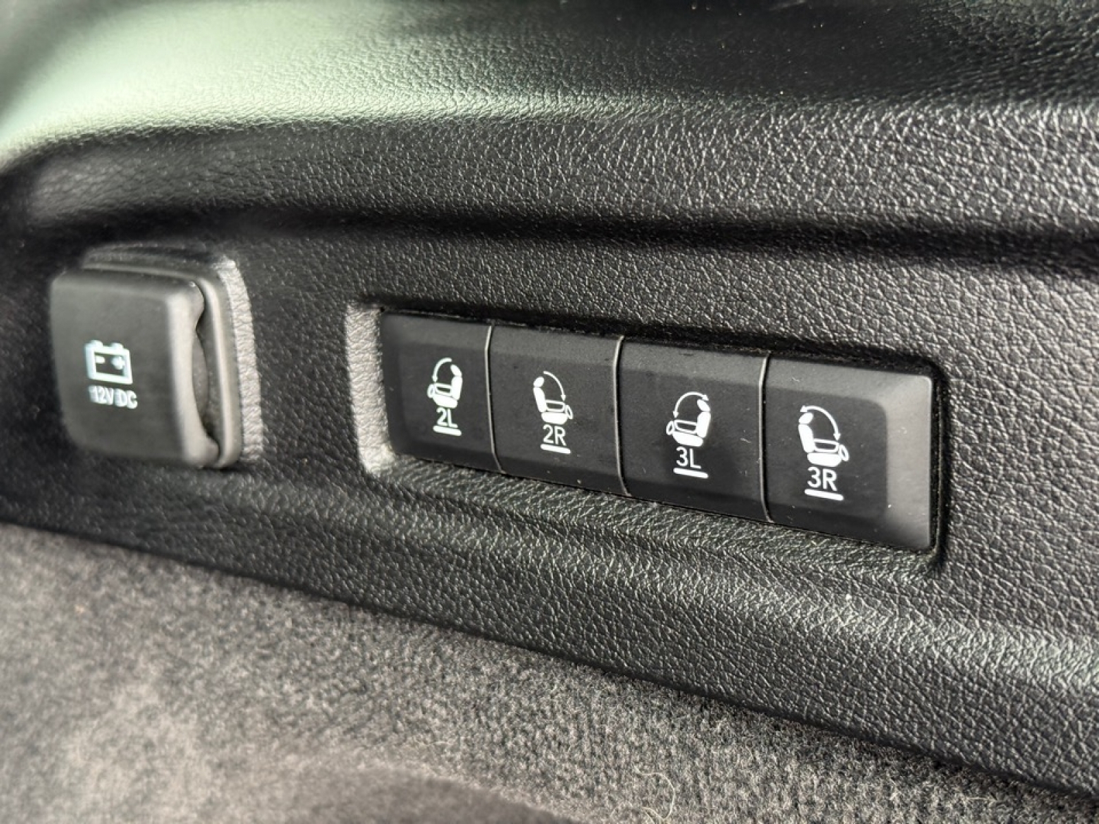 2021 Jeep Grand Cherokee L Overland 4x4, 39679, Photo