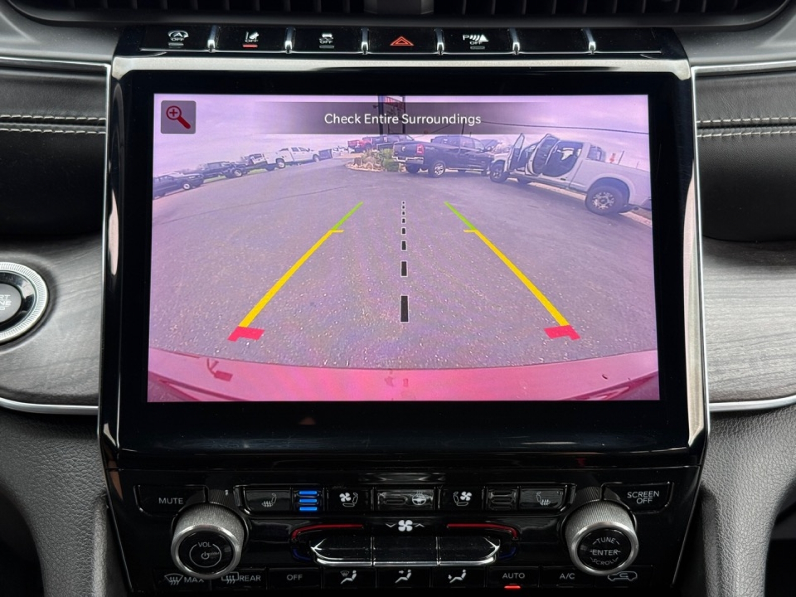 2021 Jeep Grand Cherokee L Overland 4x4, 39679, Photo