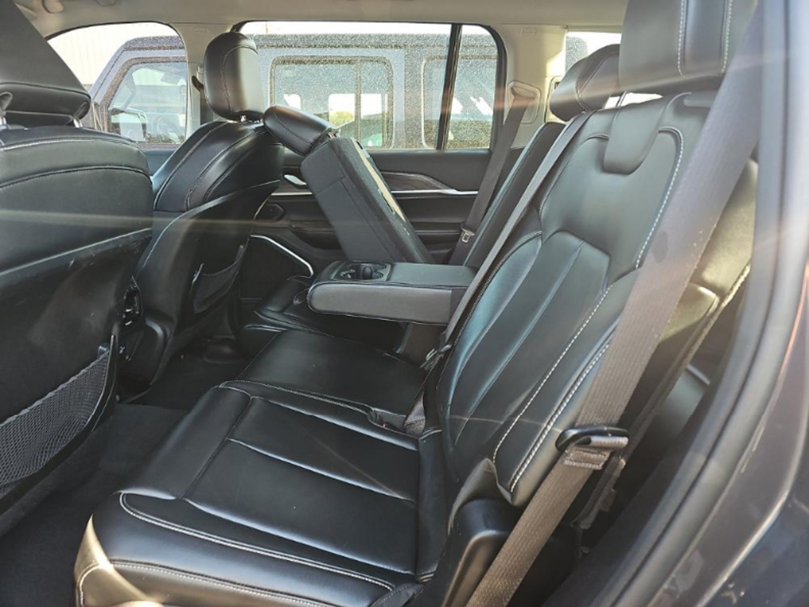 2021 Jeep Grand Cherokee L Limited 4x4, 39880, Photo