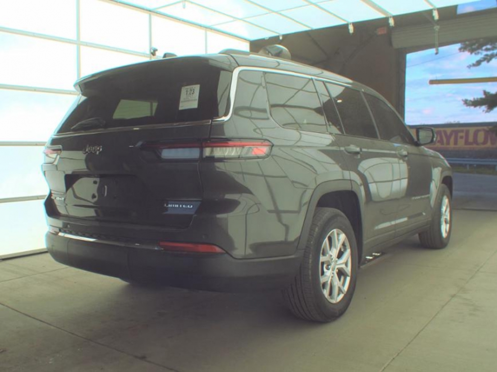 2021 Jeep Grand Cherokee L Limited 4x4, 39880, Photo