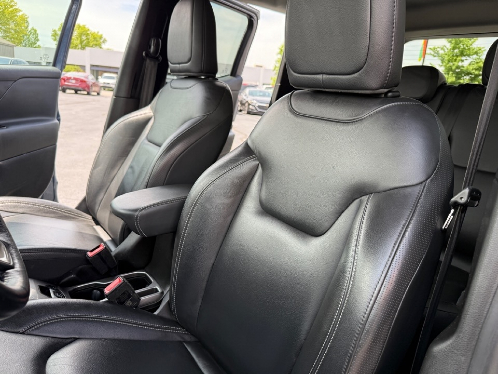 2021 Jeep Renegade Limited 4X4, 38435, Photo