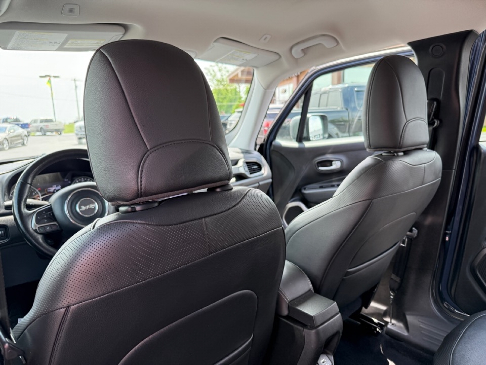 2021 Jeep Renegade Limited 4X4, 38435, Photo