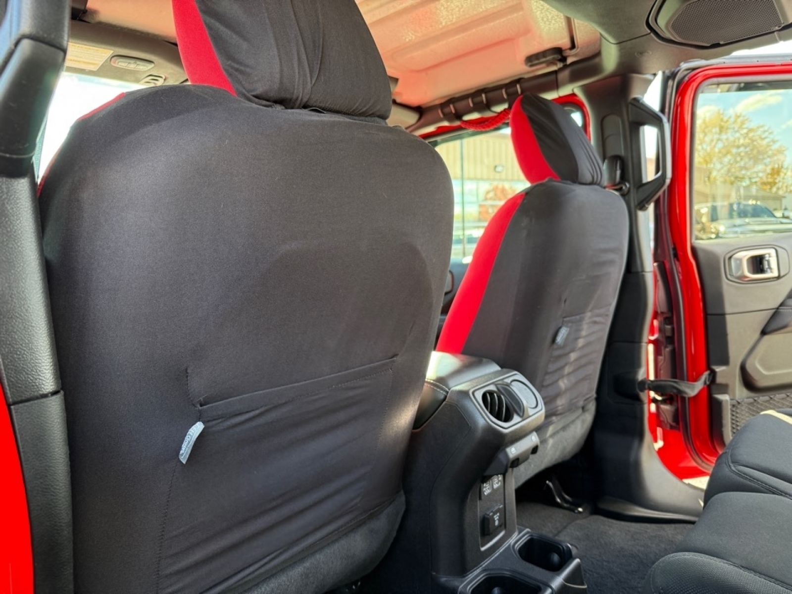 2021 Jeep Wrangler Unlimited Sahara, 38481B, Photo