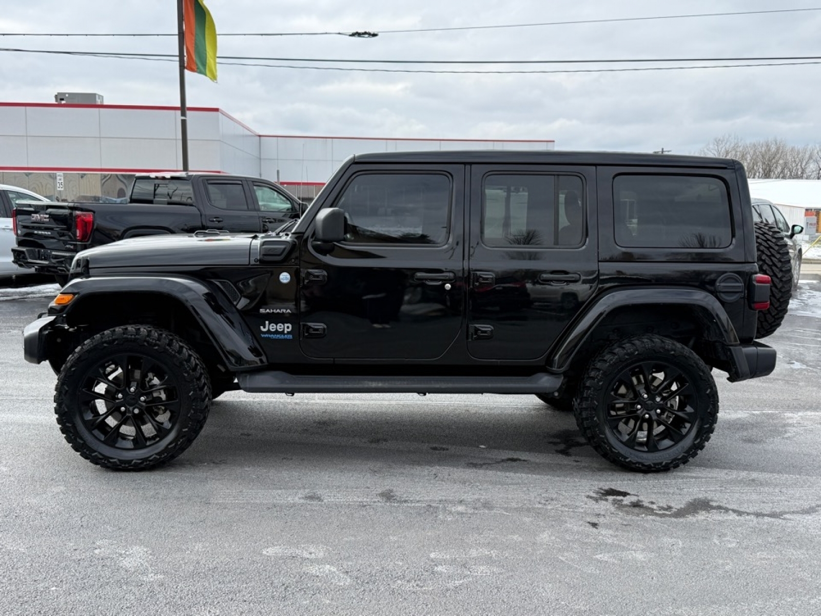 2021 Jeep Wrangler 4xe Unlimited Sahara 4x4, 39617, Photo