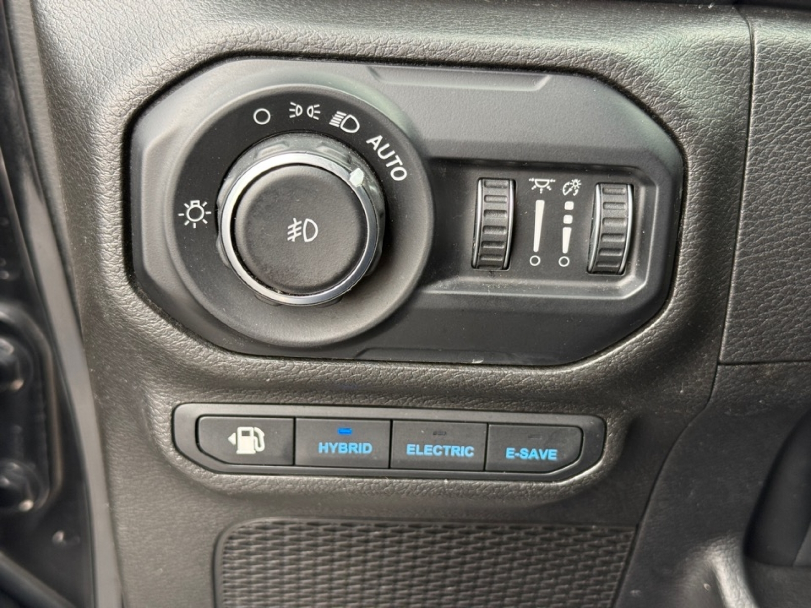 2021 Jeep Wrangler 4xe Unlimited Sahara 4x4, 39617, Photo