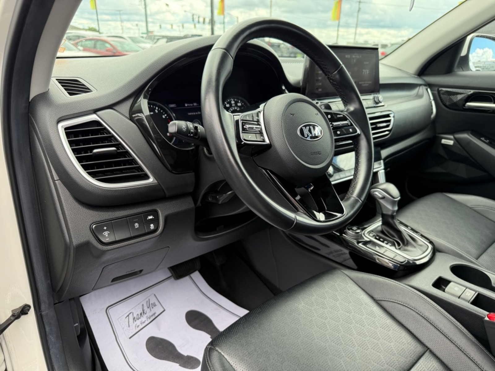 2021 Kia Seltos SX photo 13