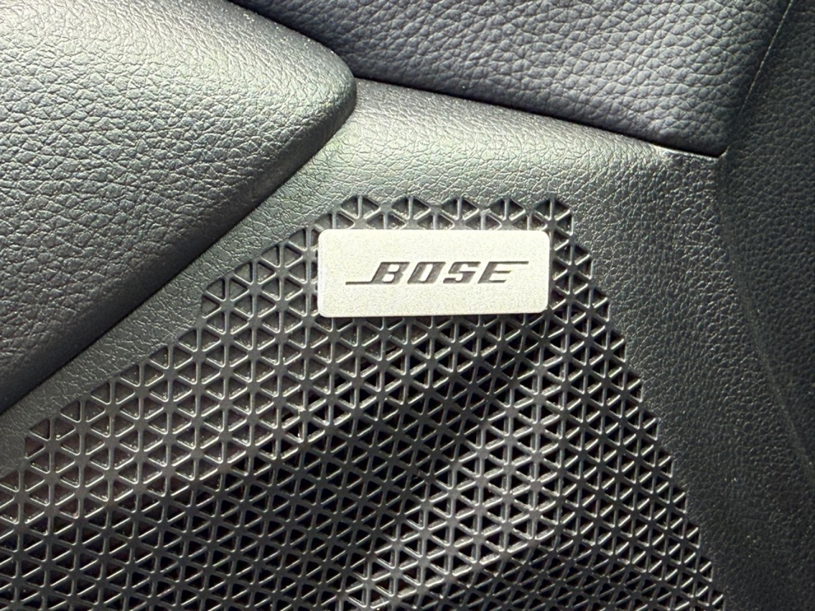 2021 Kia Seltos SX Turbo, 38847, Photo