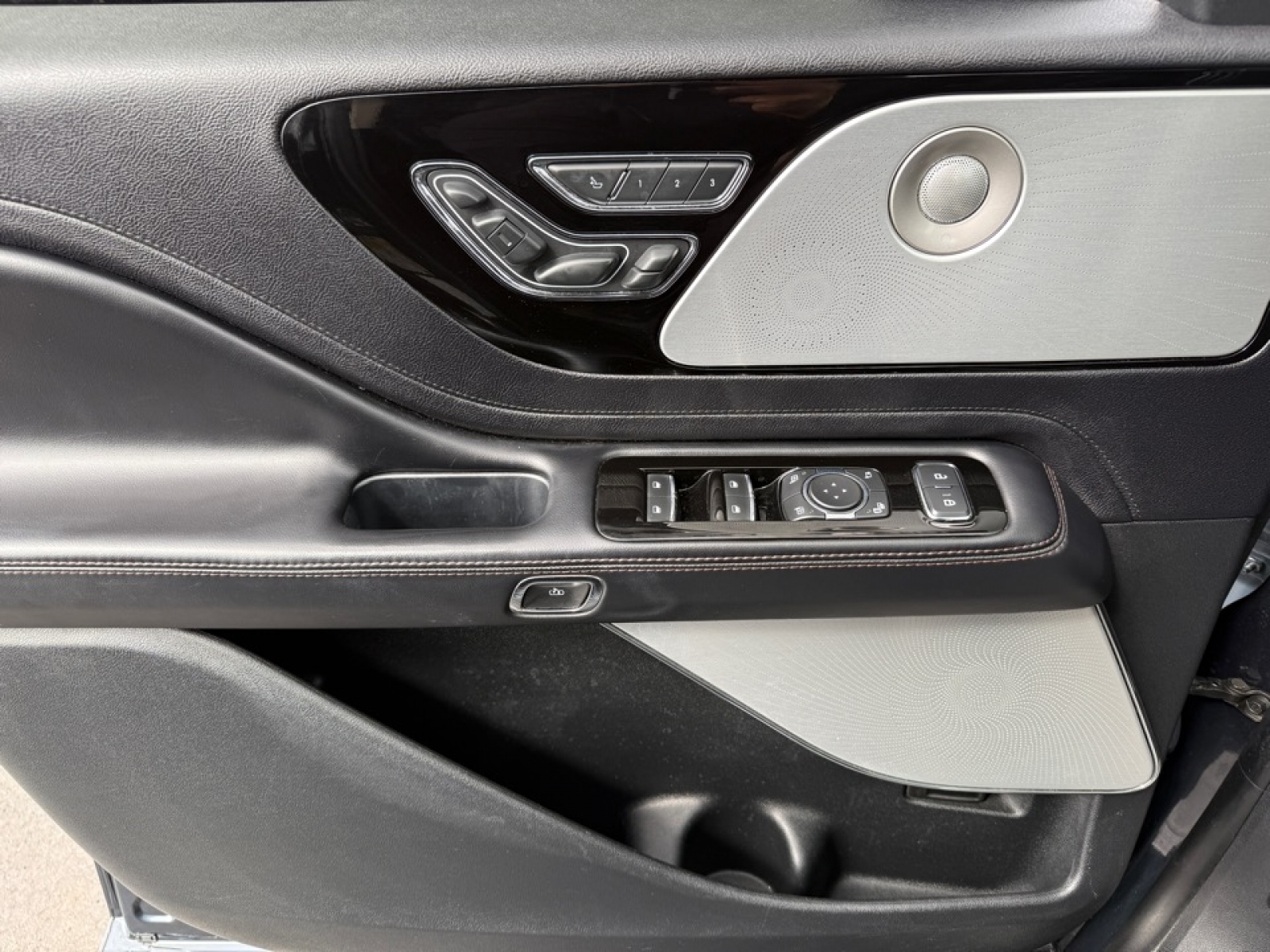 2021 Lincoln Aviator Reserve, 39723, Photo